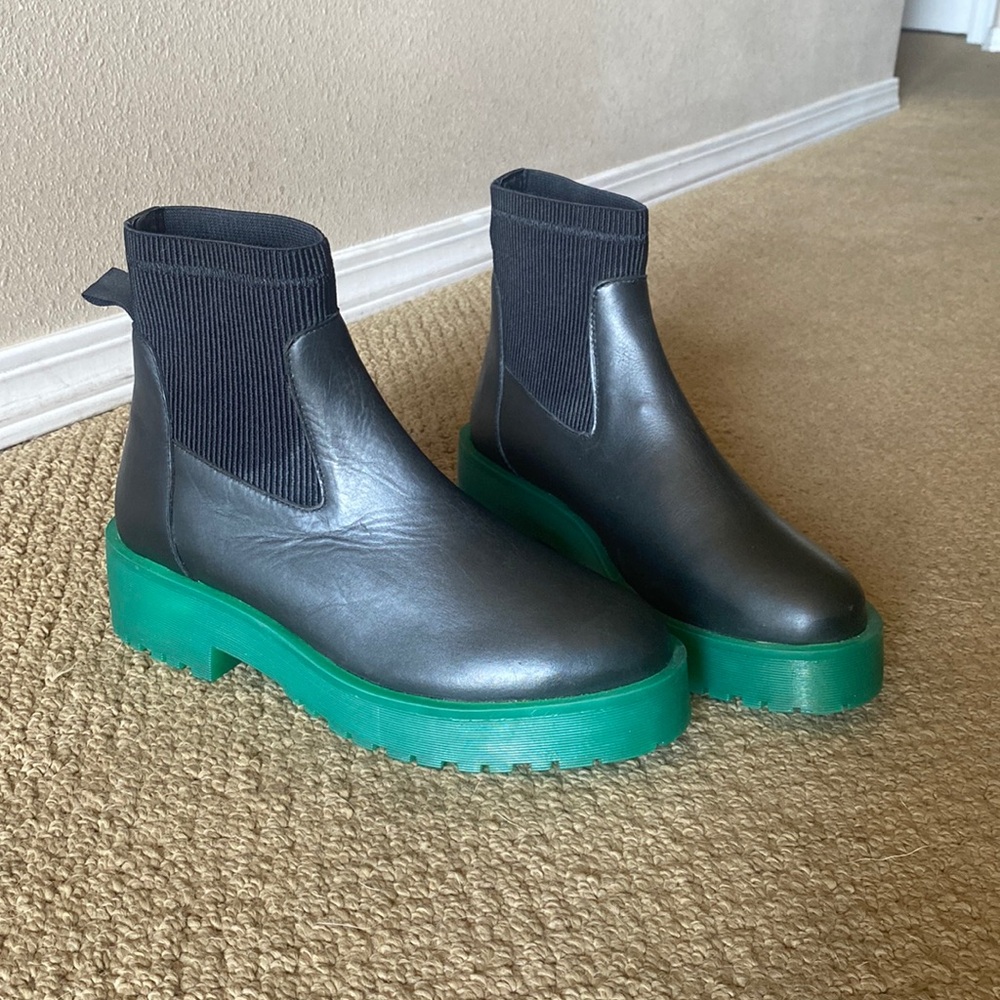 Black Boots